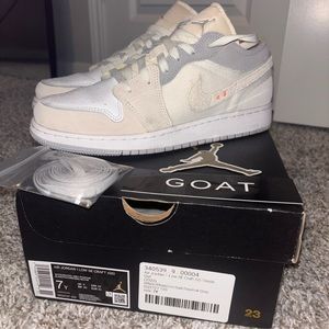 7 YOUTH AIR JORDAN 1s / MAKE AN OFFER